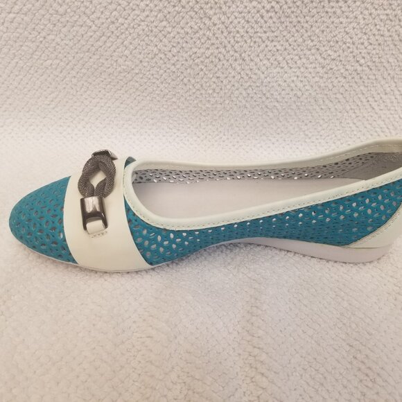 All leather women's flats . European made. - Picture 6 of 7